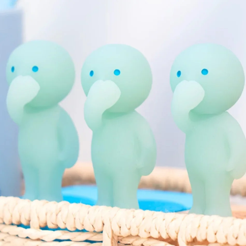 Glow In The Dark Mini Figure S - Yoga Fitness First recension och pris